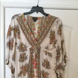 Multicolored blouse tie waist